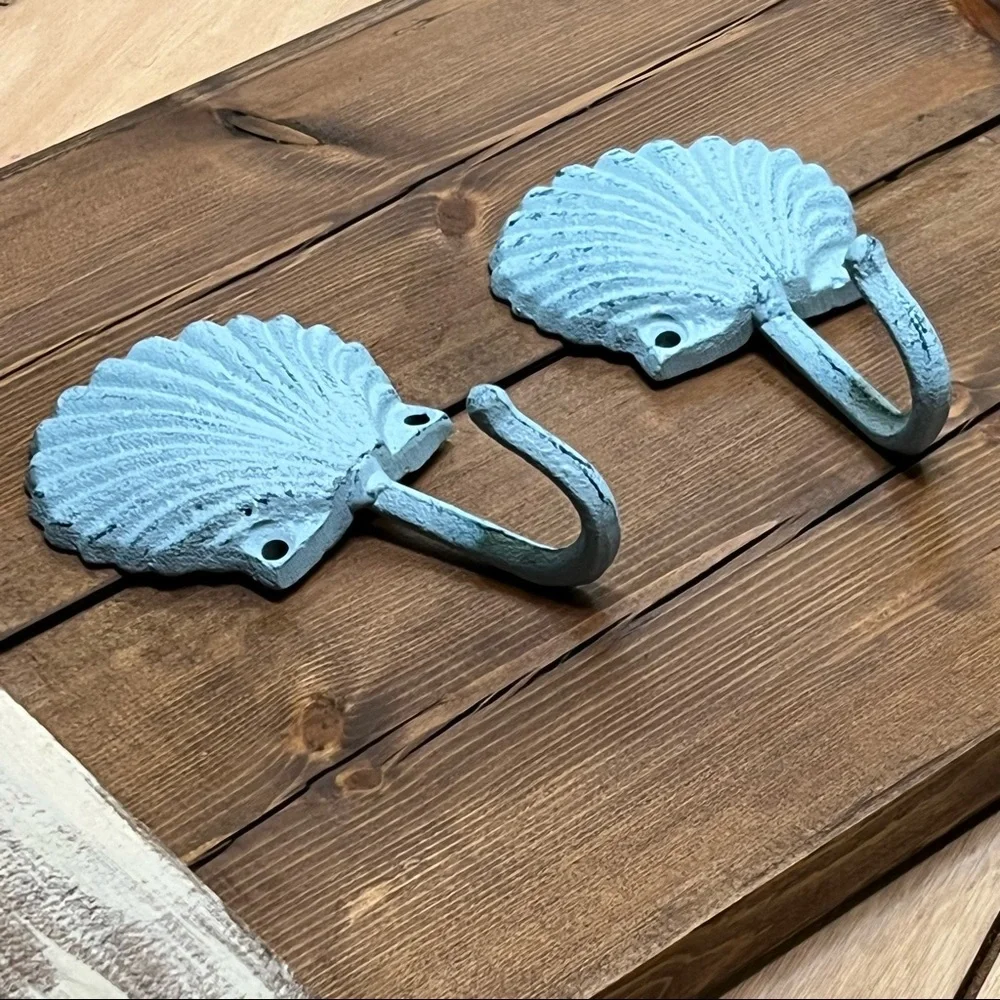 Seashell Cast Iron Hooks - Picture 2 of 6